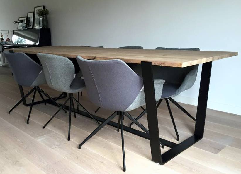 Jop eetkamertafel groot – wortelwoods Eetkamertafel en stoelen