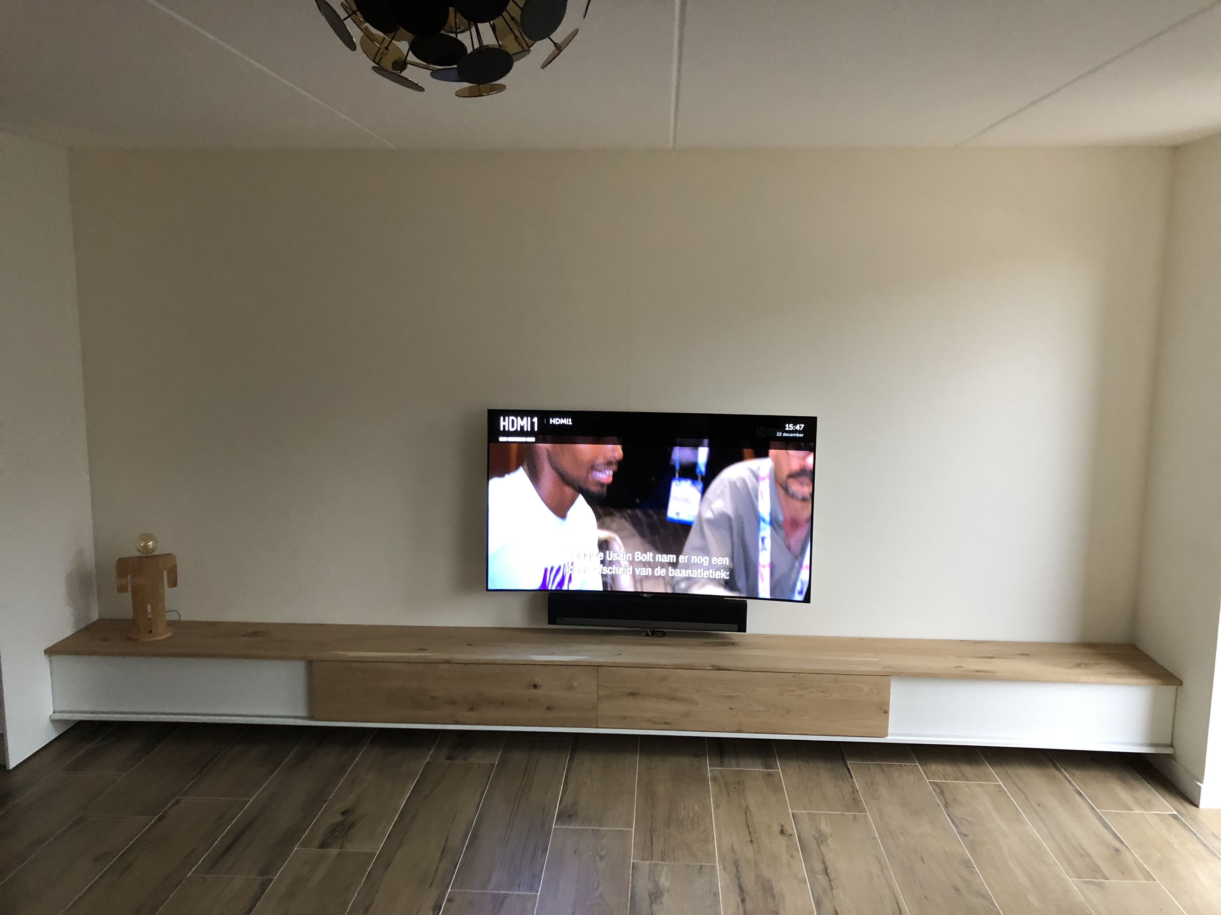 Wonderbaarlijk Maatwerk Tv meubel met schuifdeuren – WortelWoods OW-01